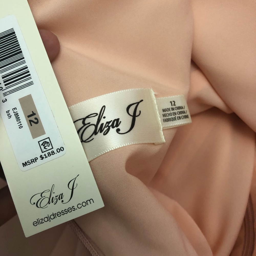 Eliza J Ruffle Front Gown - Picture 8 of 8